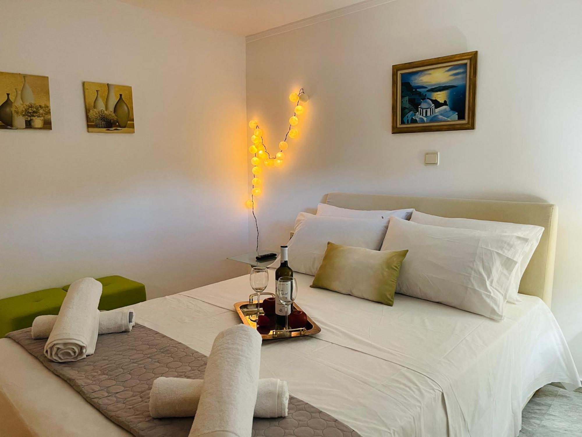 Erotospilia Near The Athens Airport Apartment Porto Rafti